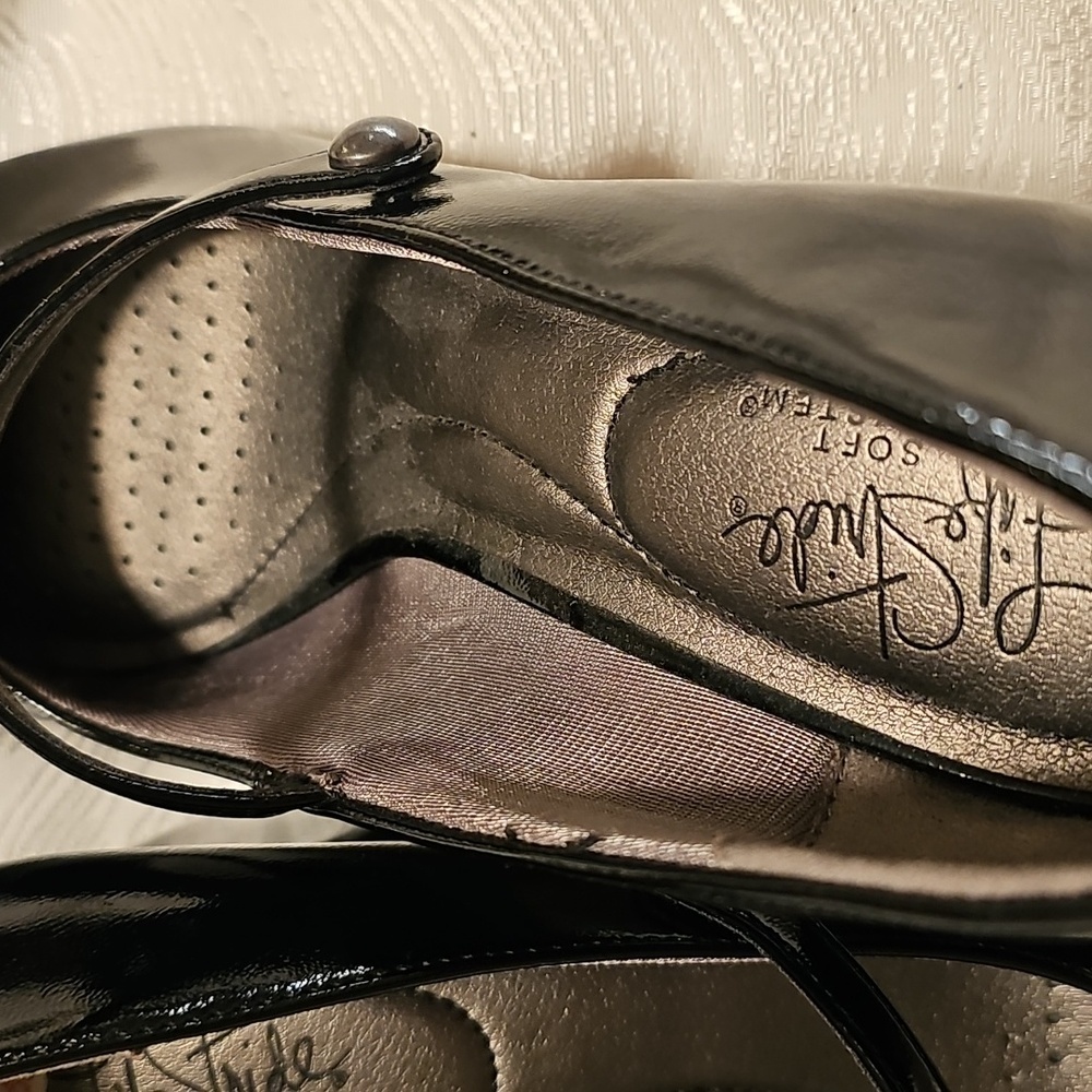 Life Stride classic black patton leather Mary Jane heels womans size 8.5 - Picture 8 of 11